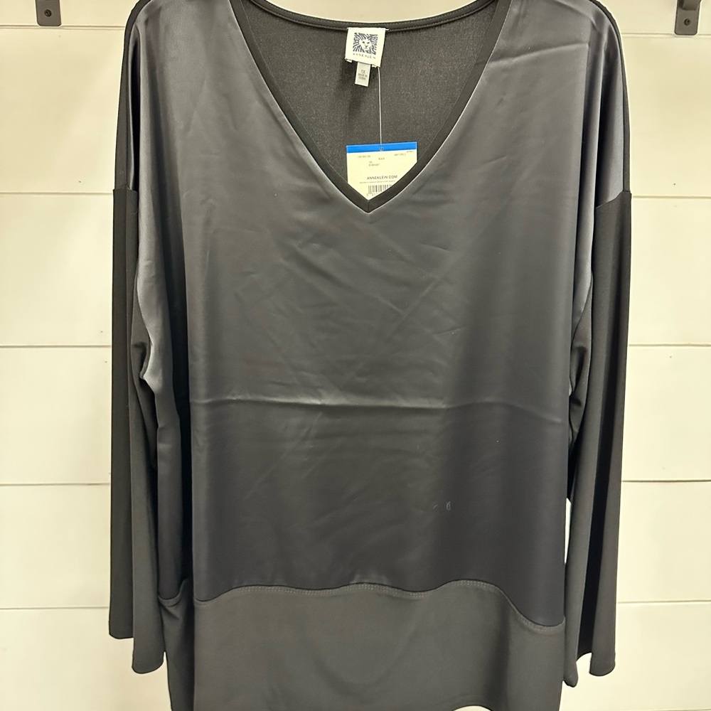 Anne Klein Black V-Neck Top